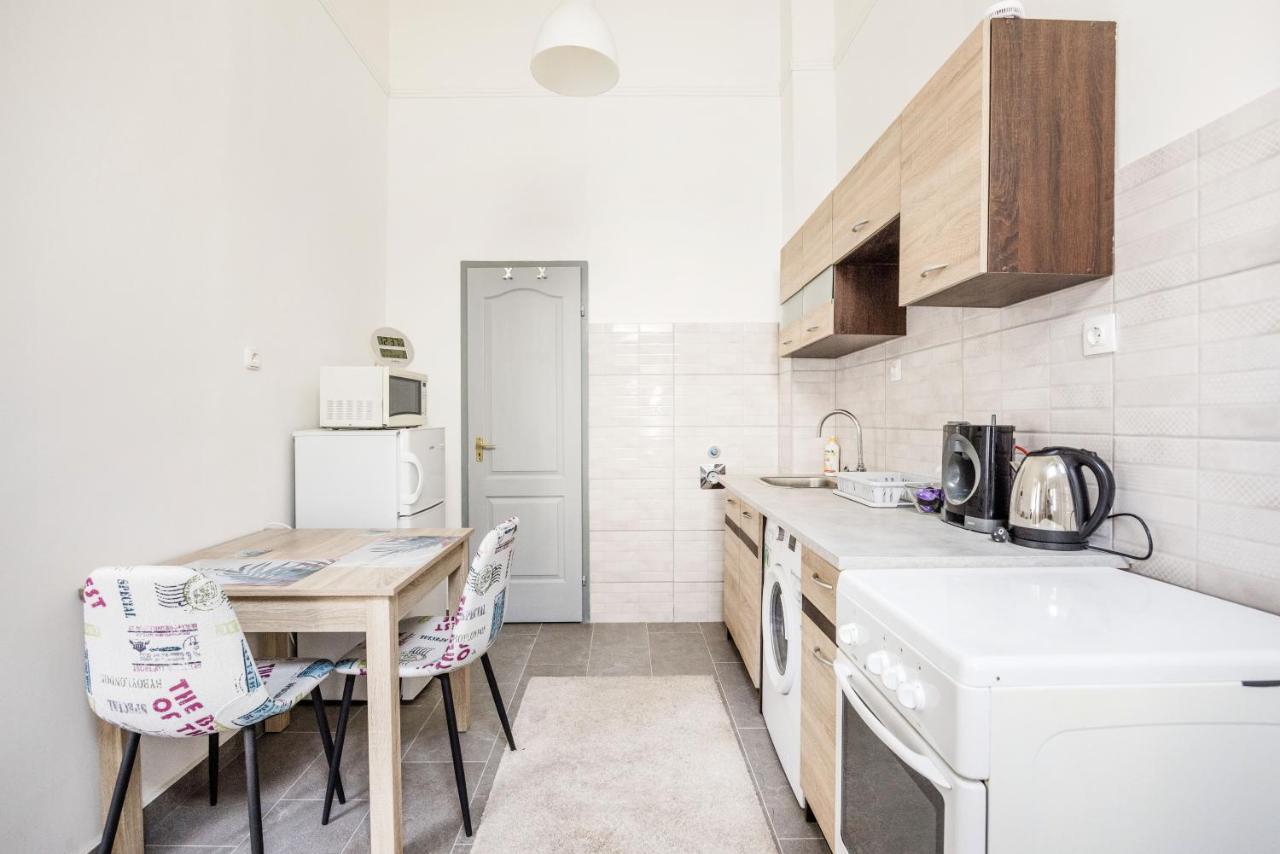 Lovely Studio In The Heart Of Budapest Exterior photo